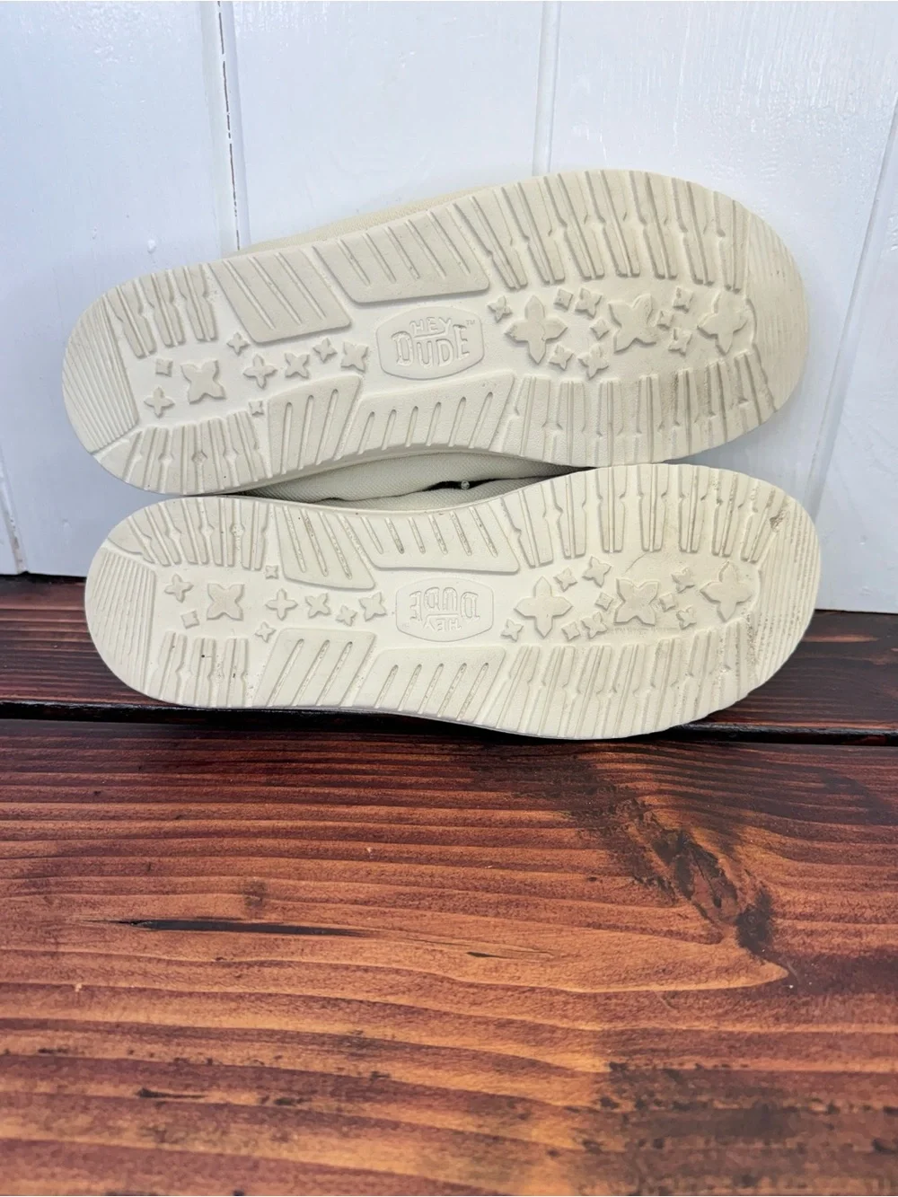 Hey Dude Wally Coastline Stone White Slip-On Shoes Men’s Size 10